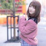 希林まおは